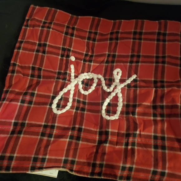 SOLD Pottery Barn pillow cover - Picture 3 of 6